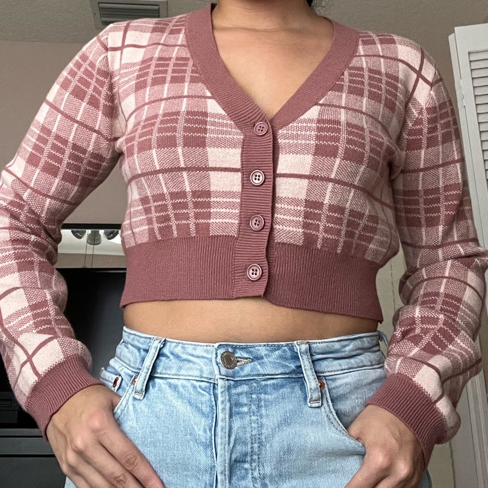 Cropped Sweater from Love Tree. It’s pretty warm and fuzzy. Size S. Mauve color